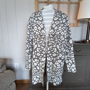 Double front pocket cardigan